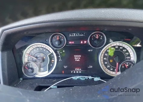 2015 Ram 1500 Lone Star из США, поврежденный, VIN 1C6RR7LT0FS768965